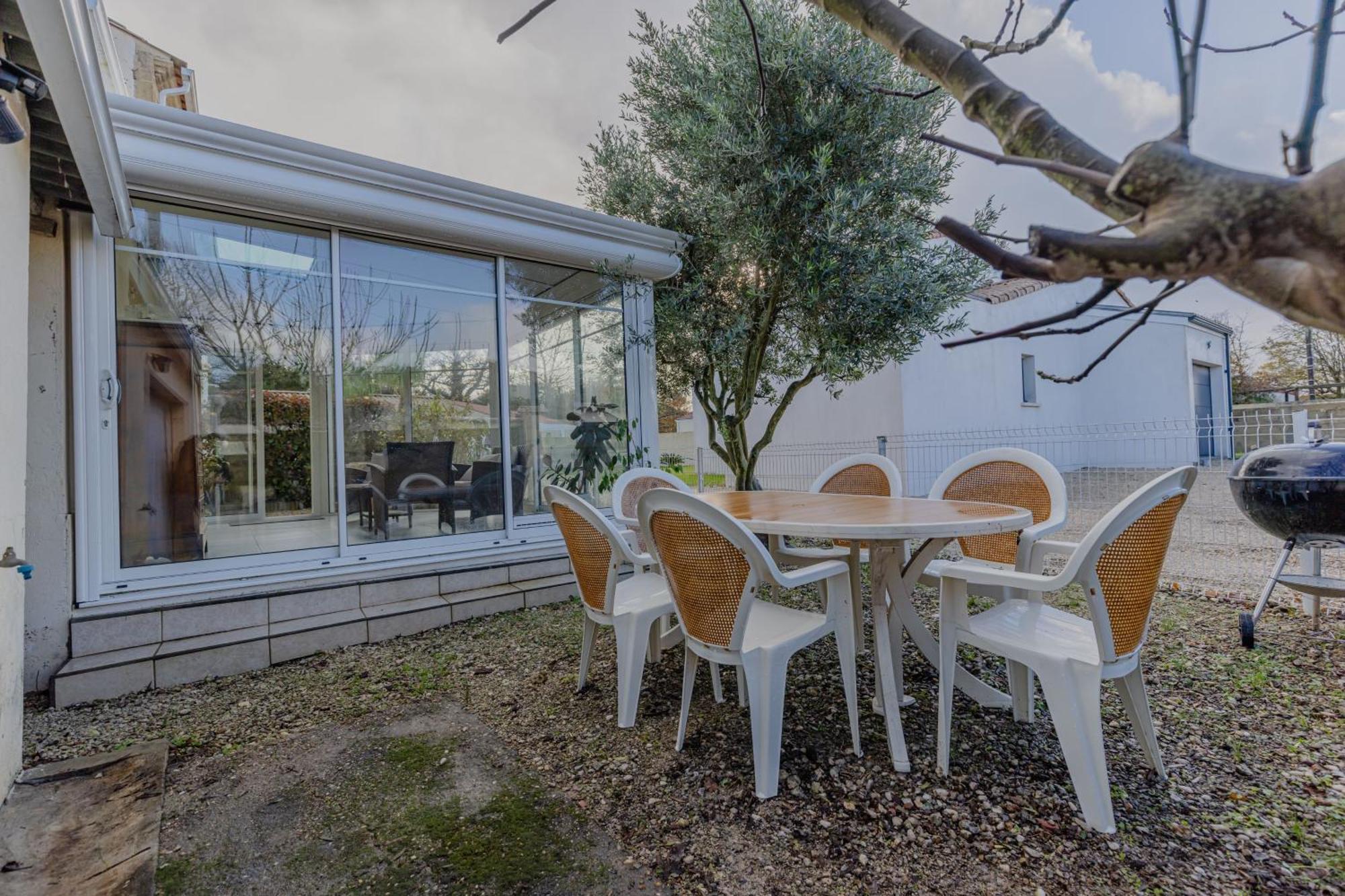 Charmante Maison Au Calme Royan Bagian luar foto